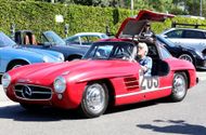 Jay Leno spotted driving in 2025 (Image via Getty)